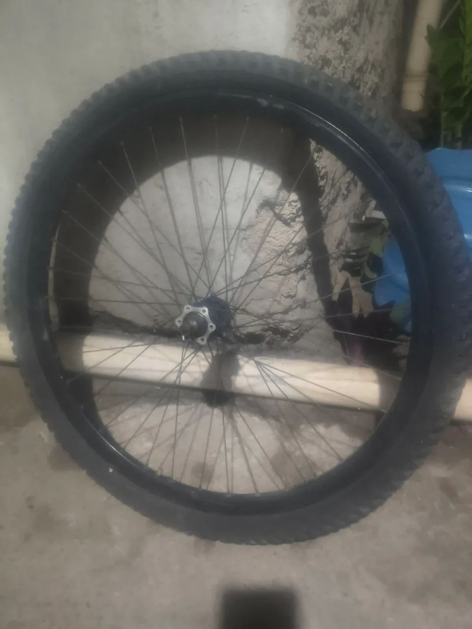 Roda Aro 26 com Pneu + Câmara - R$90