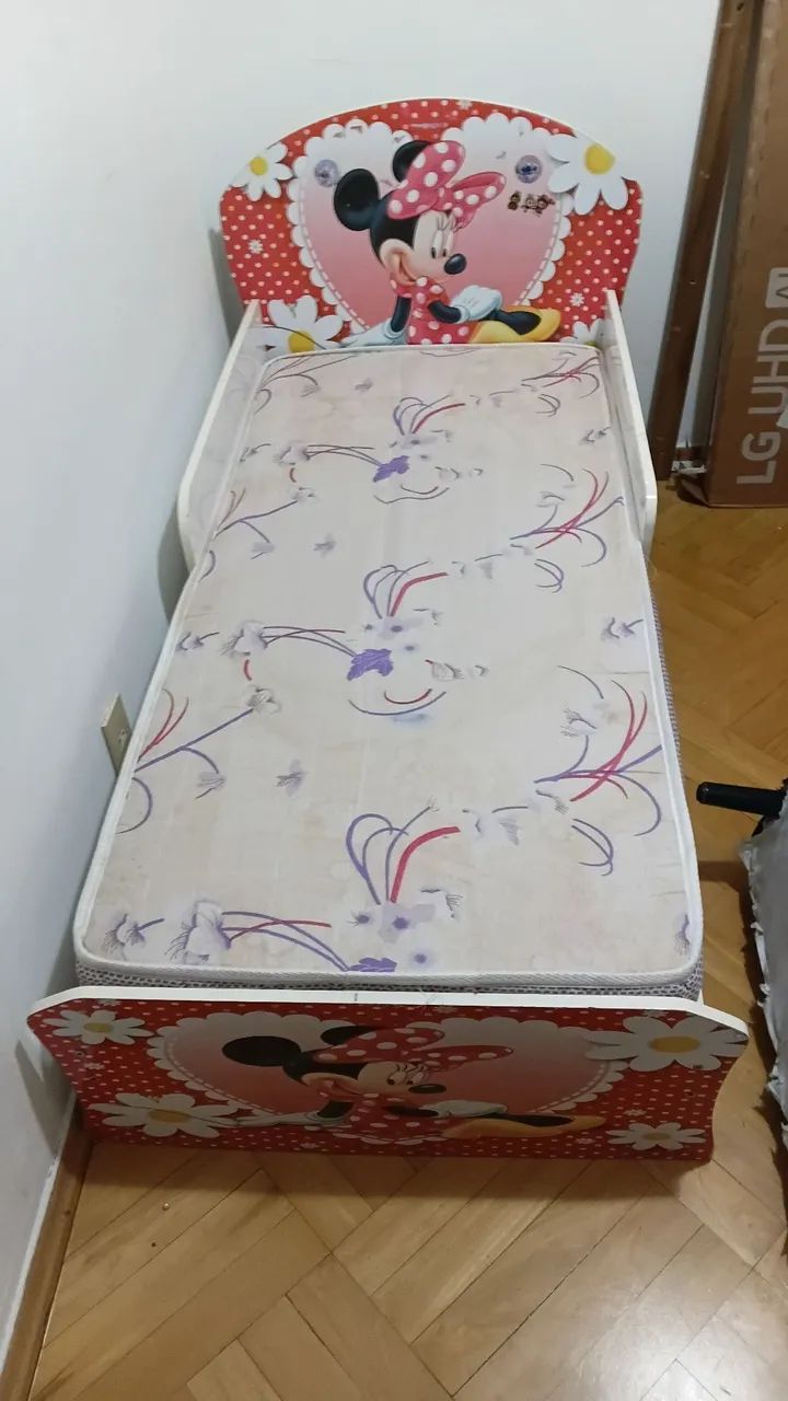 VENDO CAMA INFANTIL COM COLCHÃO  - Foto 4