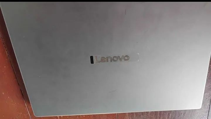 Notebook Lenovo 