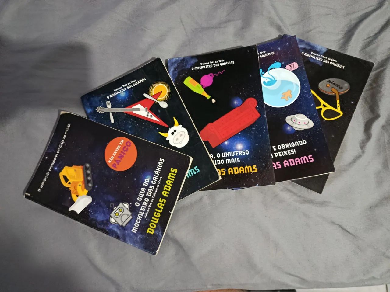 Coleção Completa O Guia do Mochileiro das Galáxias - 5 Livros