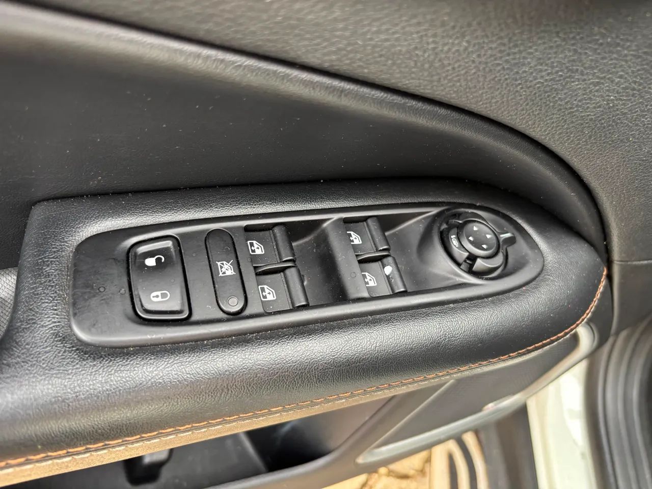 Jeep Compass Longitude 2.0 4X4 Dies. 16V Aut. 2019 - Foto 3