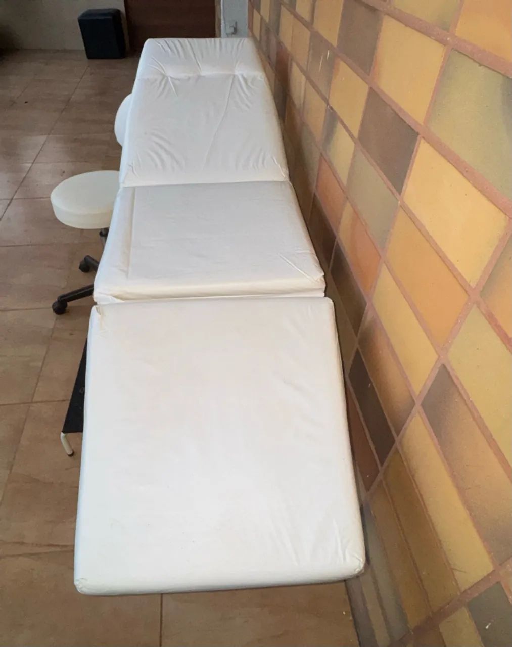 Kit estética: maca 3 posições, mocho e escadinha - Foto 2