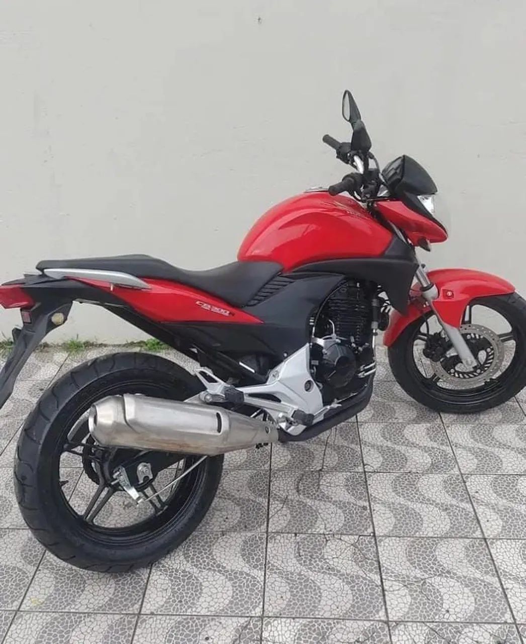Vendo cb 300