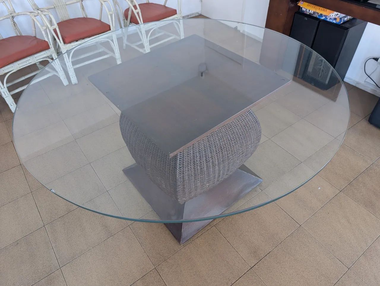 Mesa de Jantar em vidro e madeira  - Foto 5