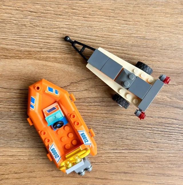 Lego® City 60012 (Apenas carreta e bote inflável) - Foto 2