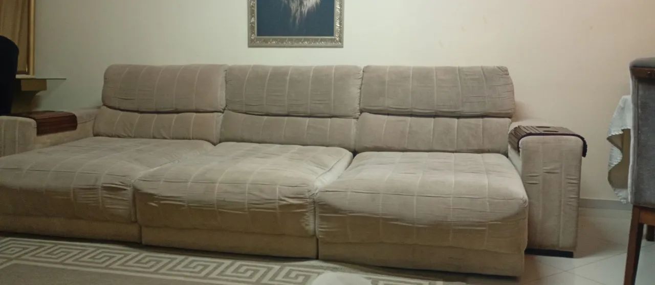 Vendo um sofá retrátil 