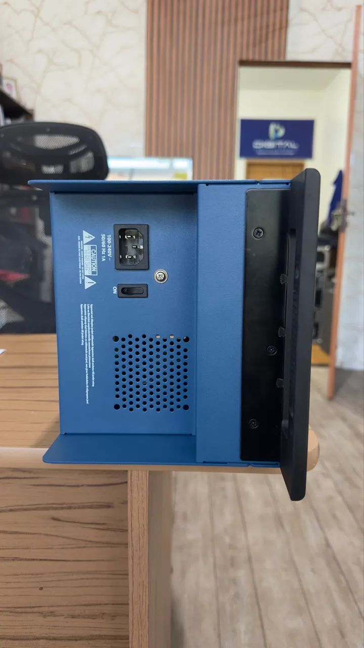 Ui24R SEMI NOVA C/CASE - Foto 2