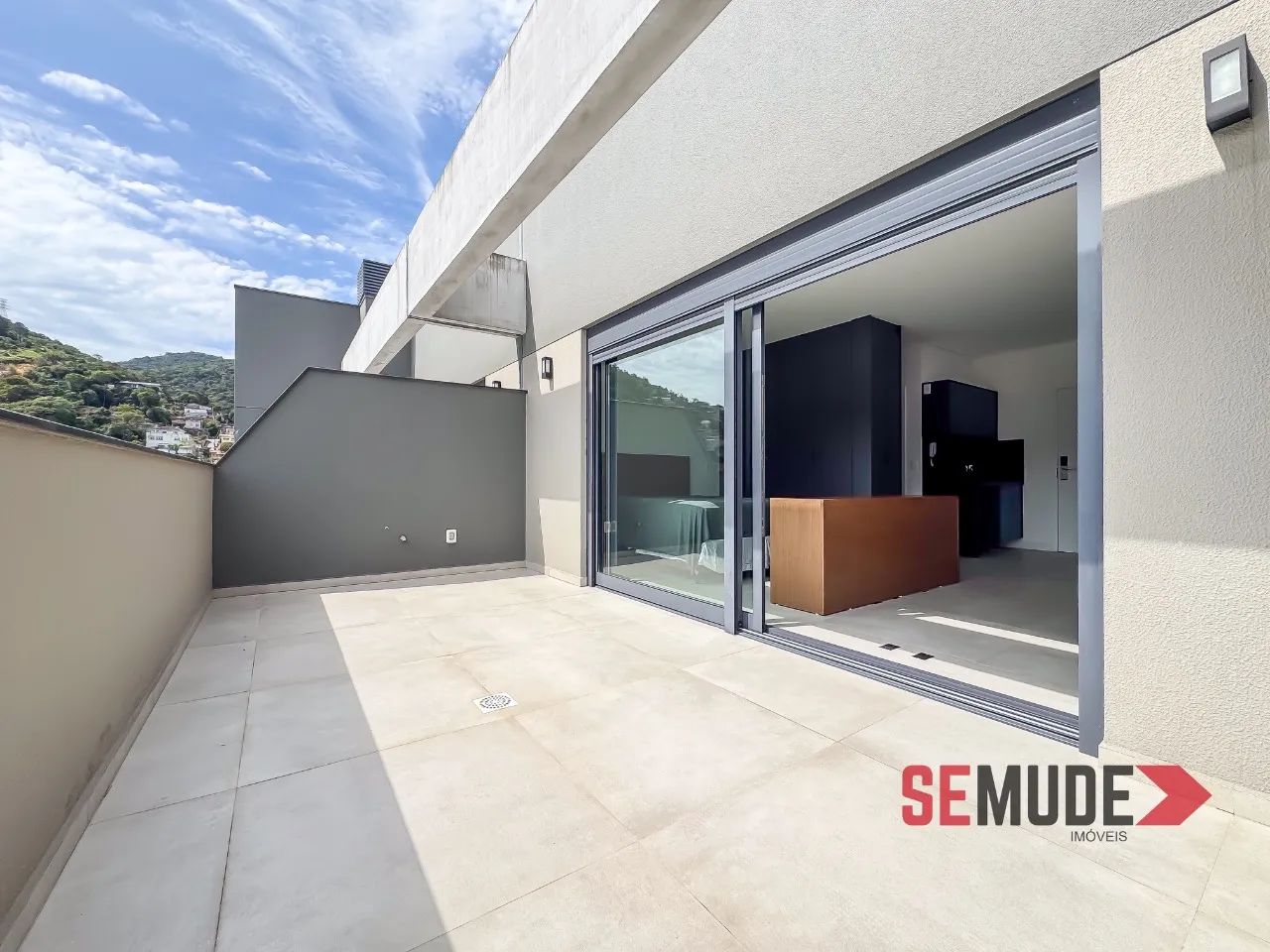 STUDIO mobiliado 1 vaga 1 hobby box SC401