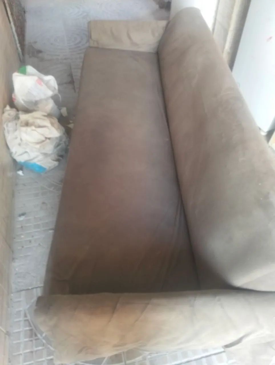 Vendo um sofá 2,20 de comprimento - Foto 2