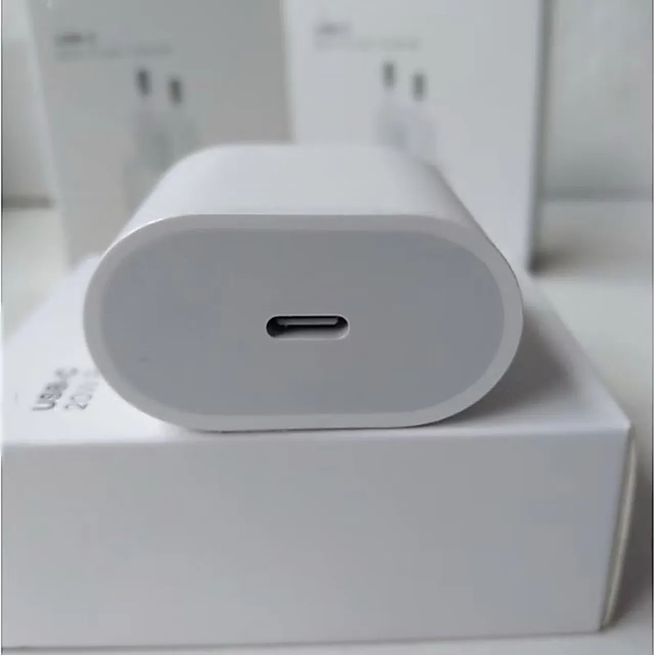 Carregado de iPhone tipo C 