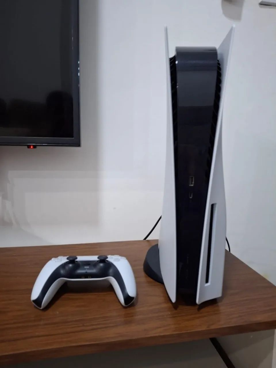 PS5 Standard CFI-1214A 825GB 