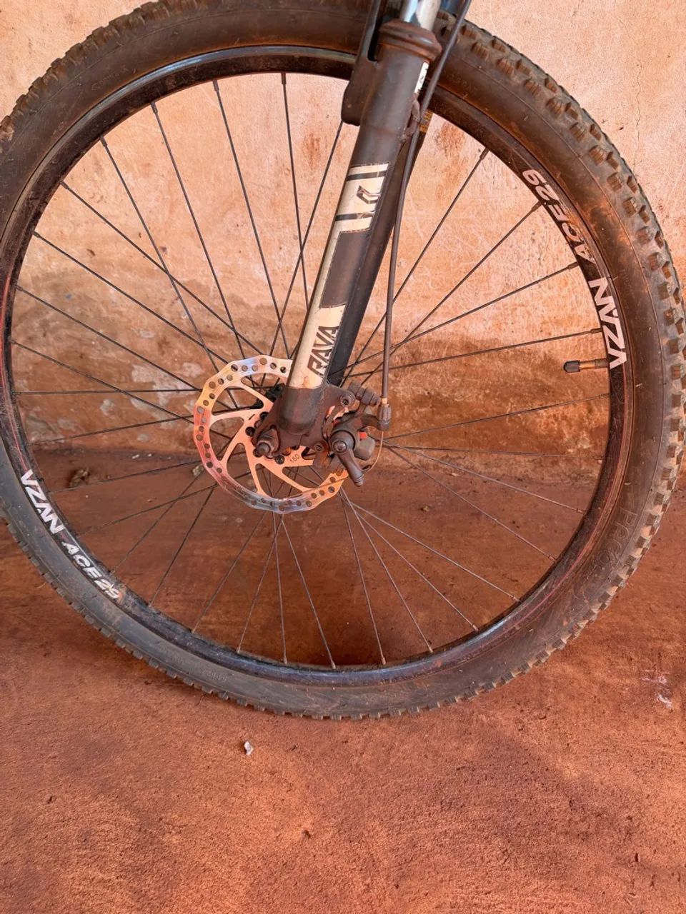 Bicicleta RAVA Pressure Aro 29 - Foto 2