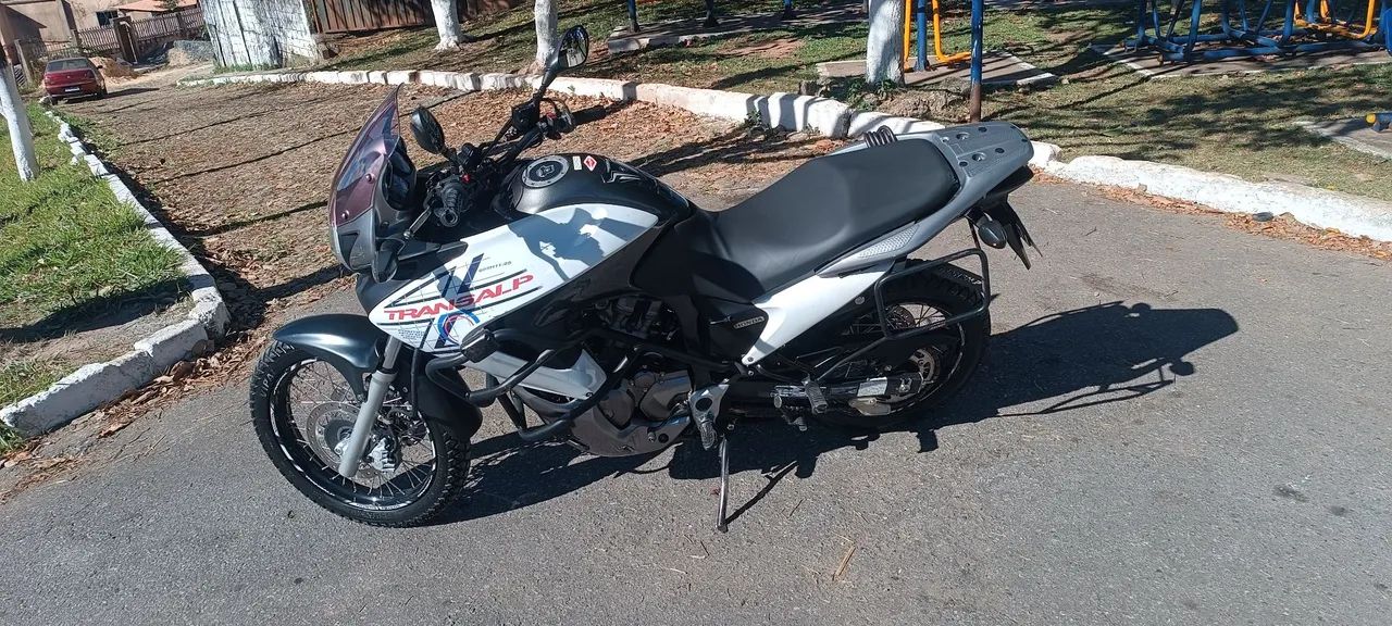 Transalp 700cc