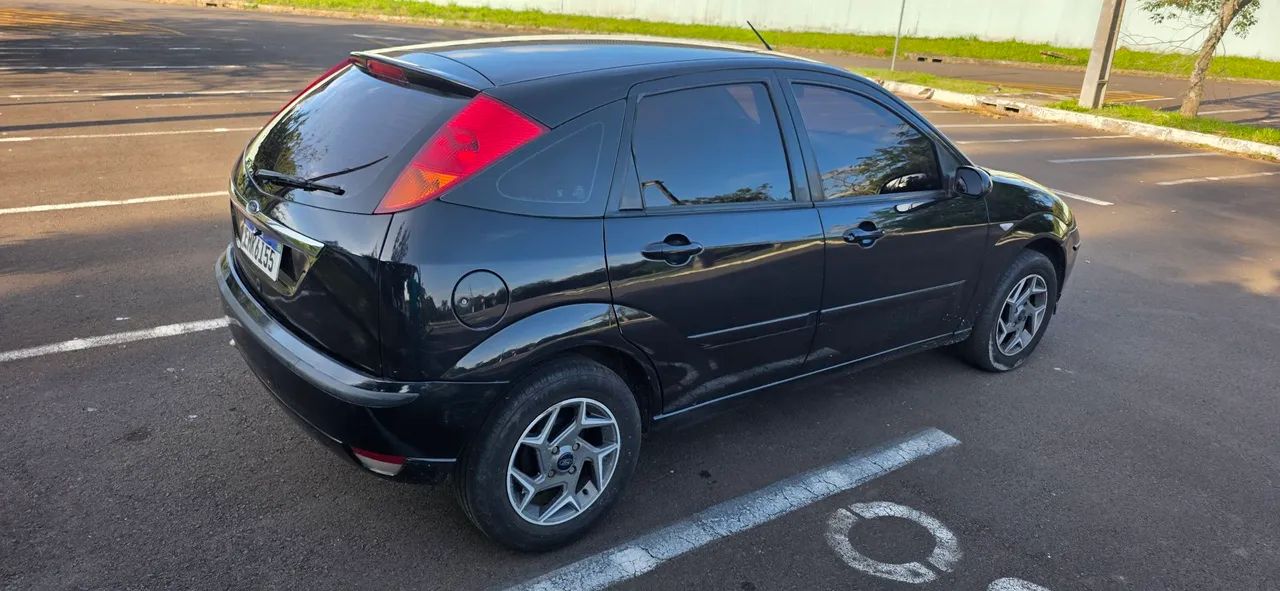 Ford Focus Focus 1.6 S/SE/SE Plus Flex 8V/16V 5p 2009