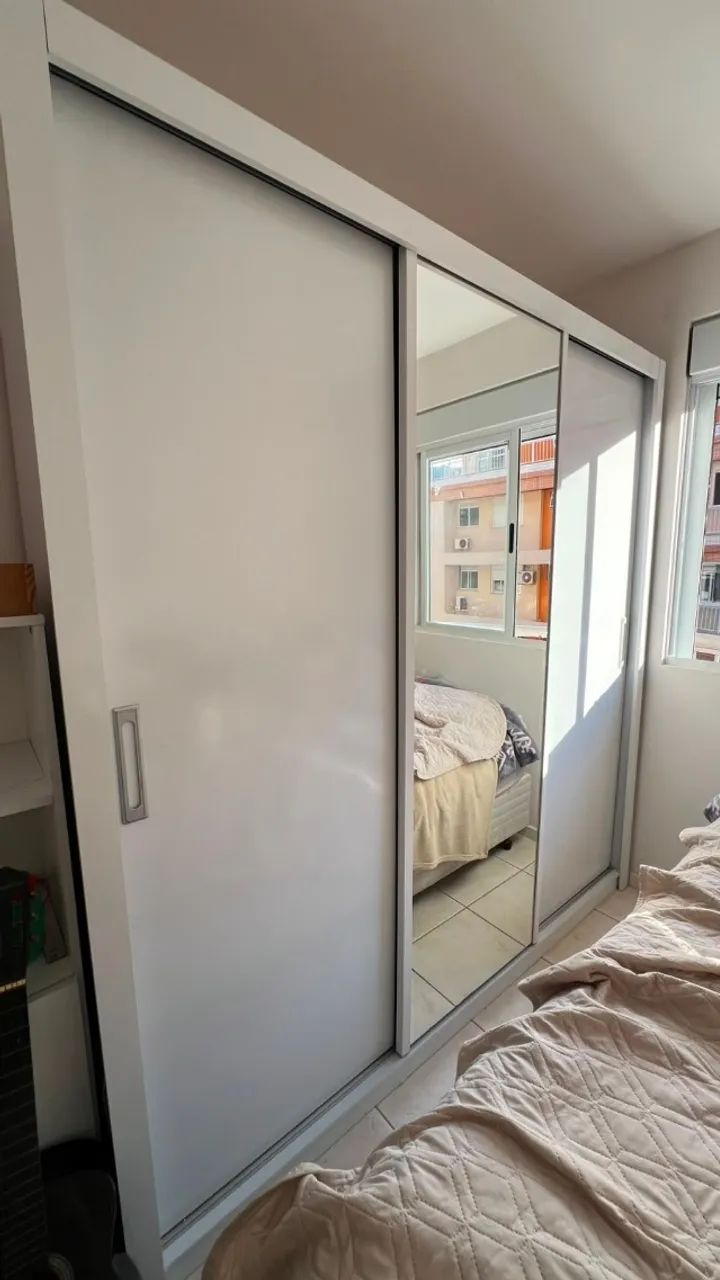 Guarda-roupa Casal com Espelho 3 Portas de correr