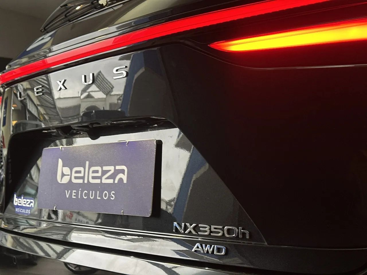 Lexus NX-350h NX-350H, foto 17 de 20