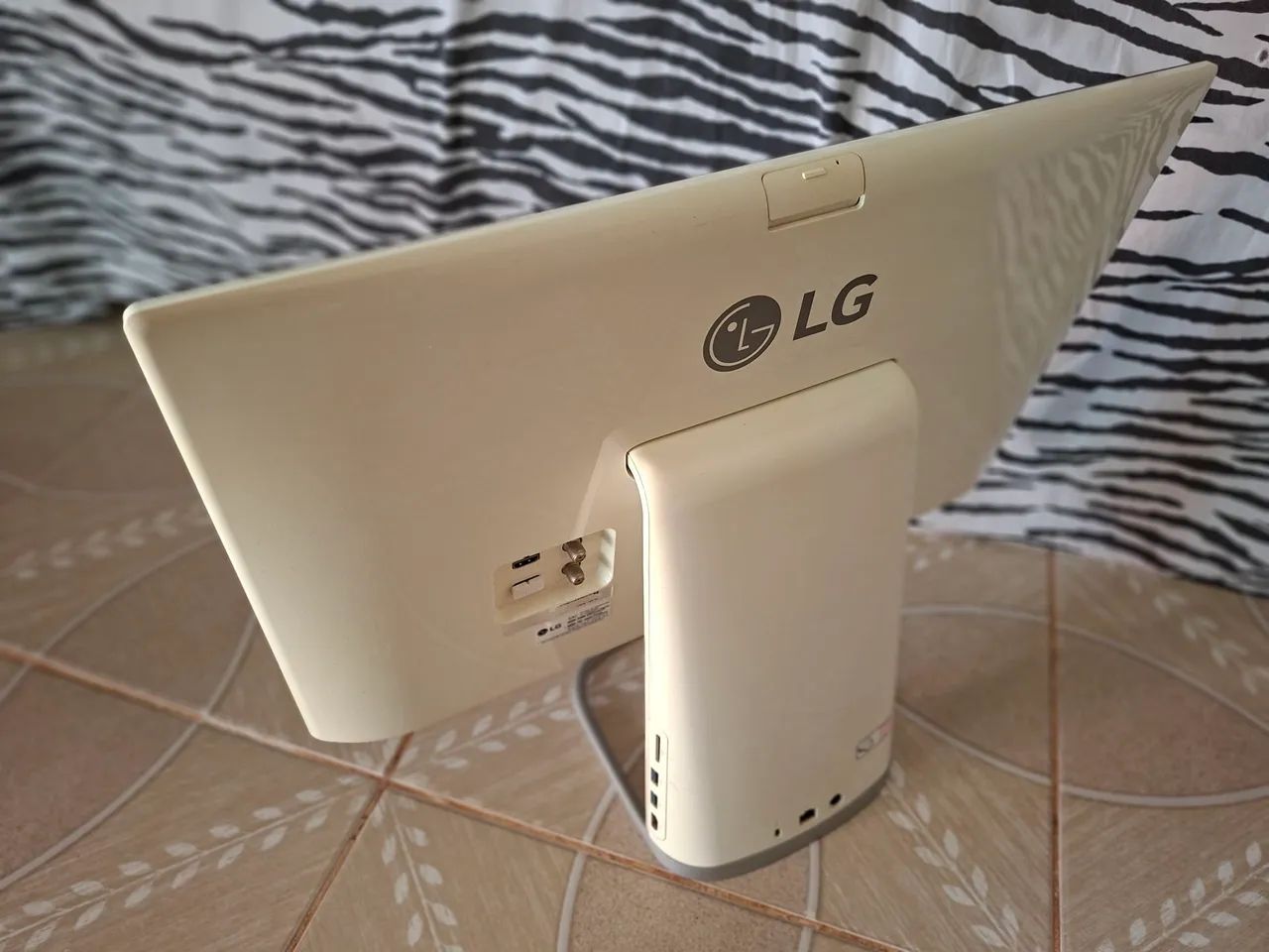 Cumputador LG All In One - 24v550 - Foto 3
