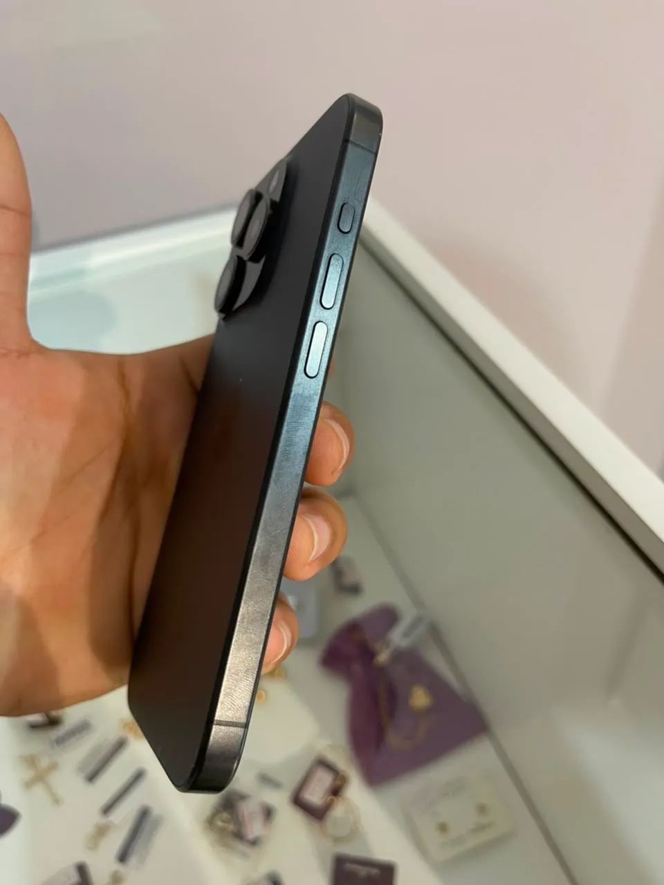 iPhone 15 pro - Foto 4