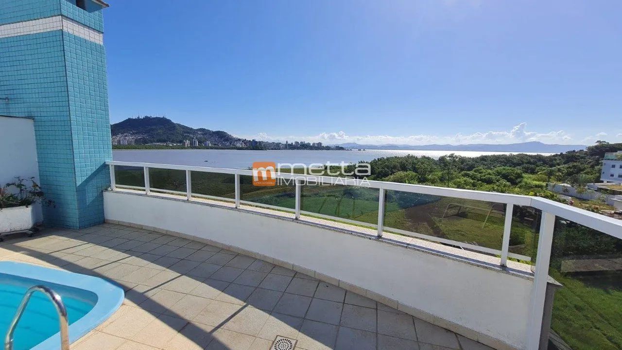 Cobertura à venda no João Paulo frente mar com piscina privativa