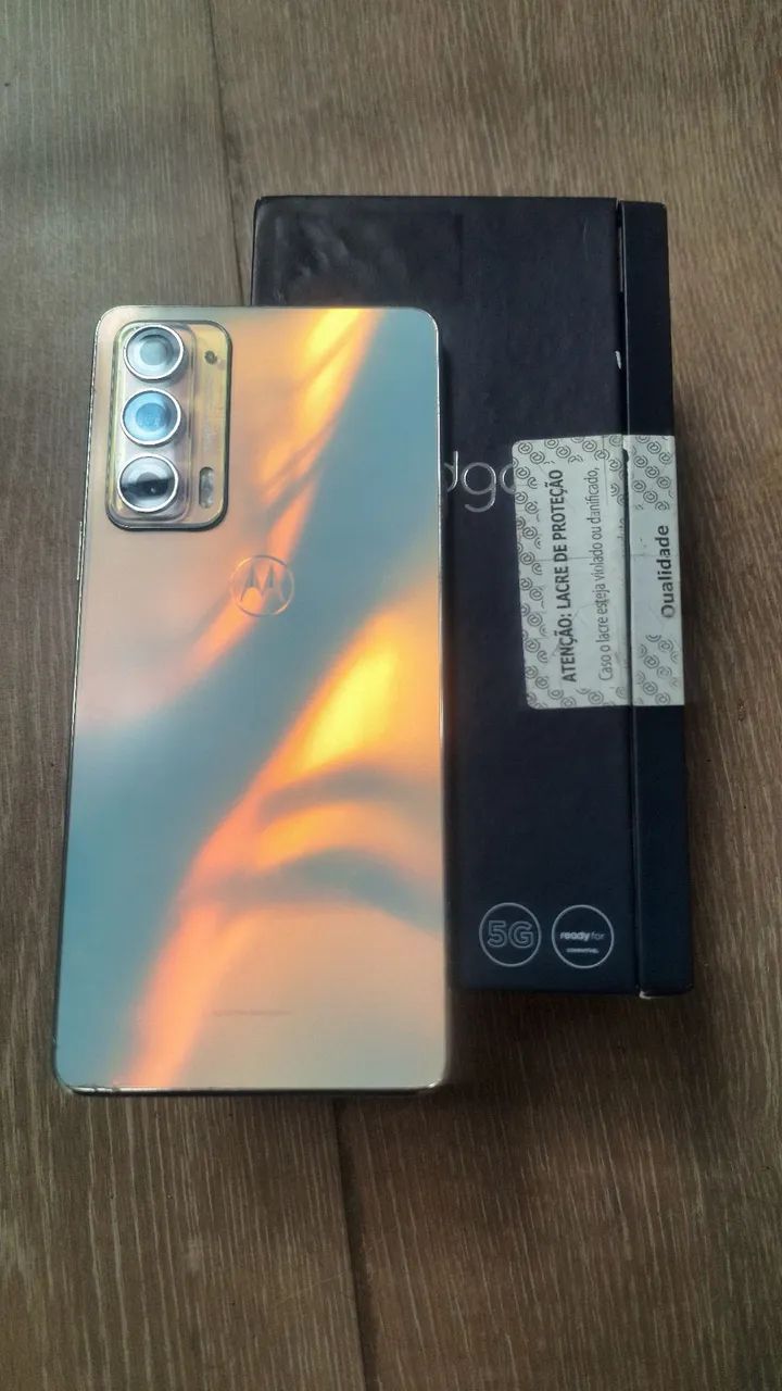 Motorola EDGE20