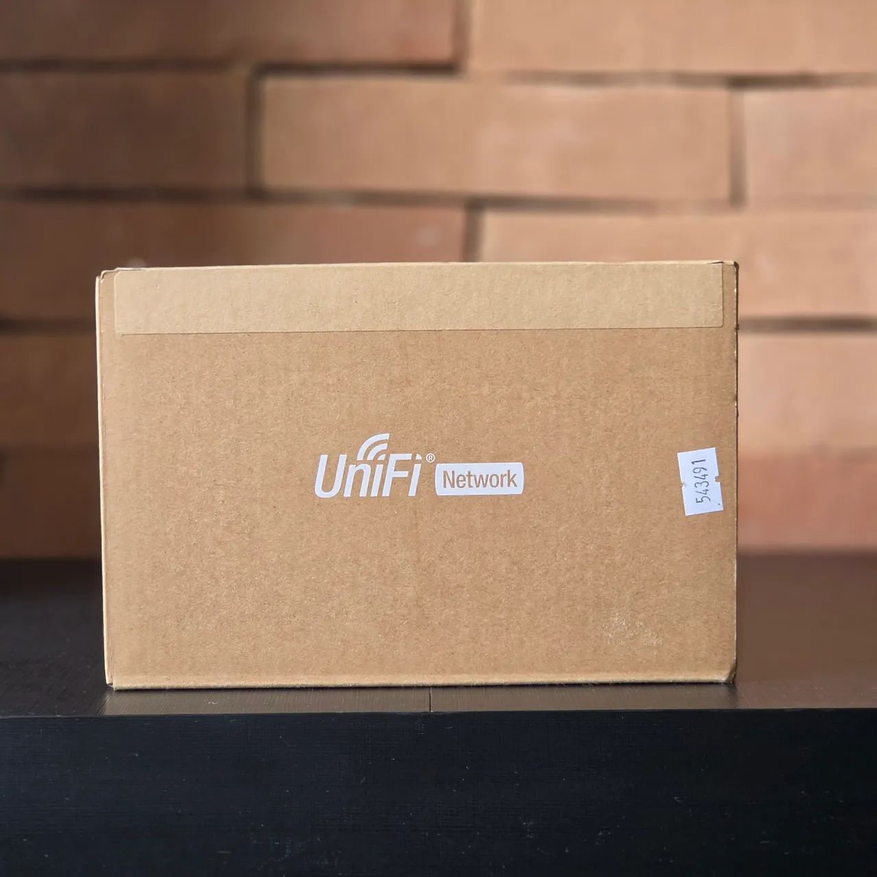 Switch Unifi 8P - NOVO - PROMOÇÃO 