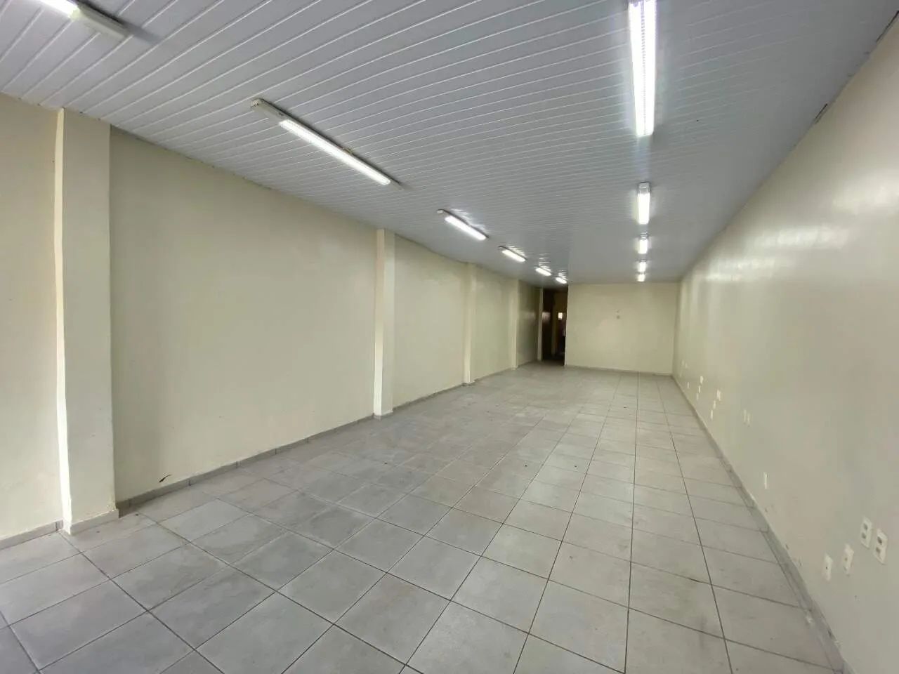 Aluga-se Ponto Comercial  Bairro Marques - Foto 4
