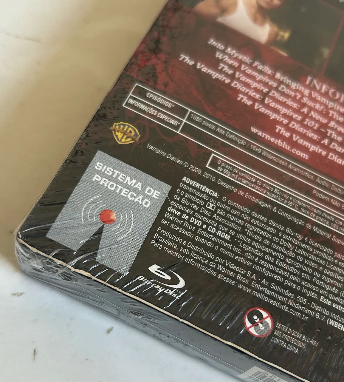 Blu-ray: The Vampire Diaries (O Diário dos Vampiros) - Lacrado - 1ª temporada - 4 discos - Foto 5