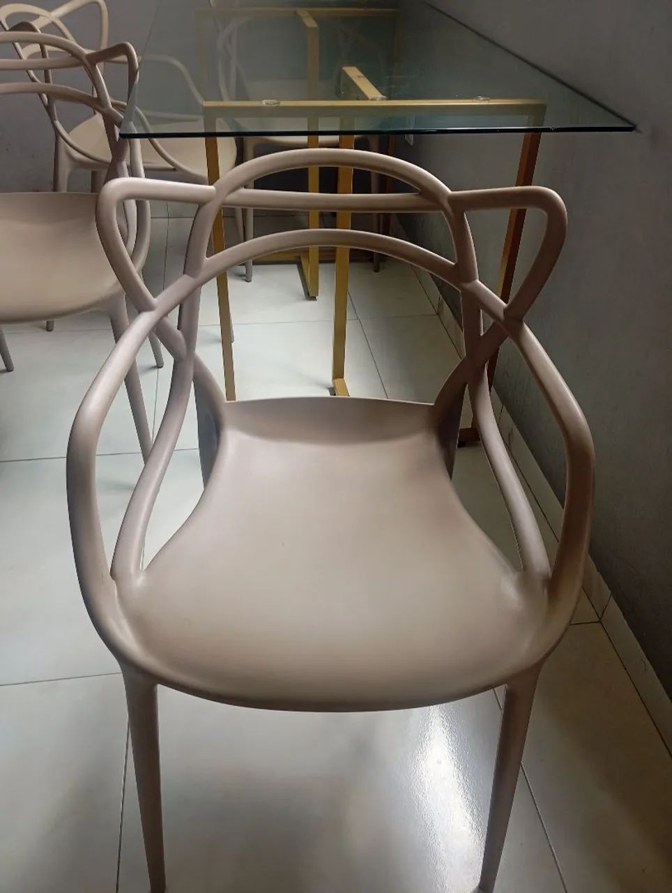 Mesa de vidro com 4 cadeiras  - Foto 5