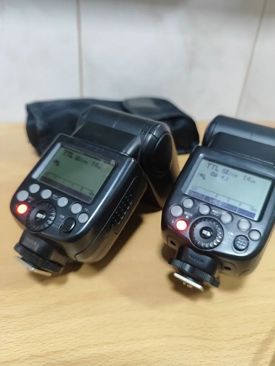 Flash GODOX TT685f para FUJI - Duas unidades  - Foto 2