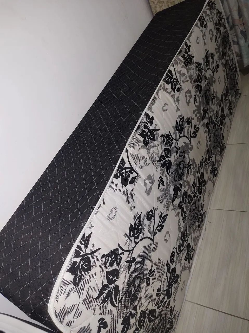 Vendo Box Solteiro 