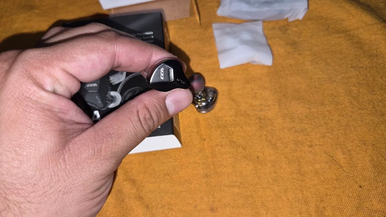Fone intra-auricular CCA - Foto 4