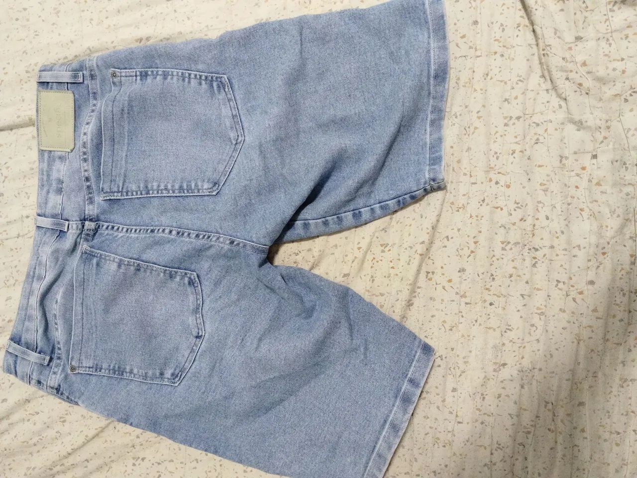 Bermuda jeans, preço negociável  - Foto 2
