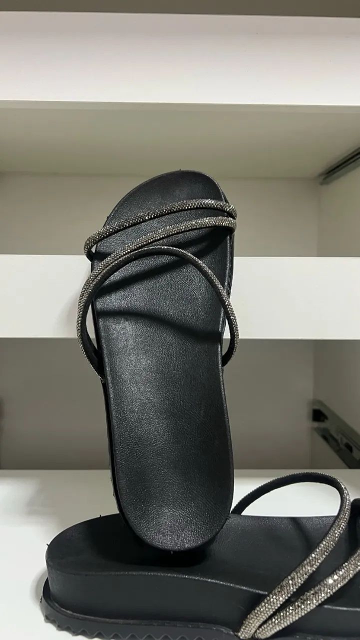 Palete preta com brilho