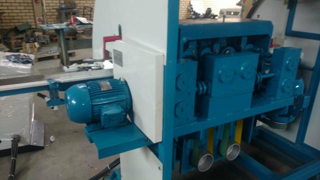 Plaina Moldureira PLUS 160/180mm Omil 4 eixos reformada - Foto 4