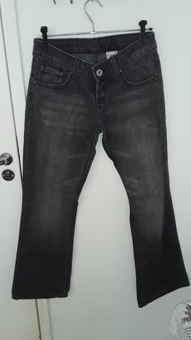 Calças levis