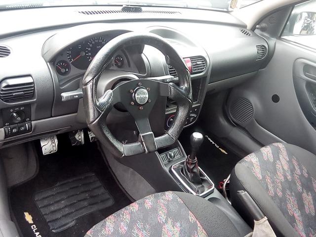 Corsa Hatch 1.0 - Foto 9
