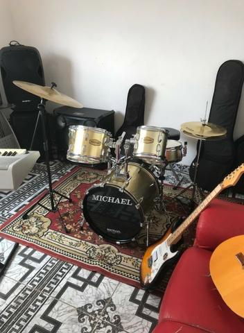 Sala de musica com aparelhos para alugar - Foto 4