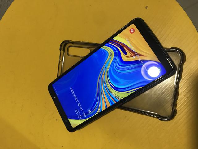 Samsung A7 128gb / 4GB Ram - Foto 2