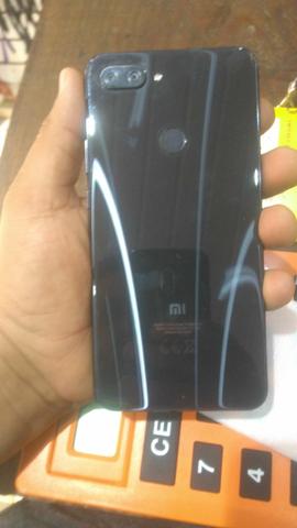 Mi 8 life 64 giga com um fio de cabelo trincado - Foto 2