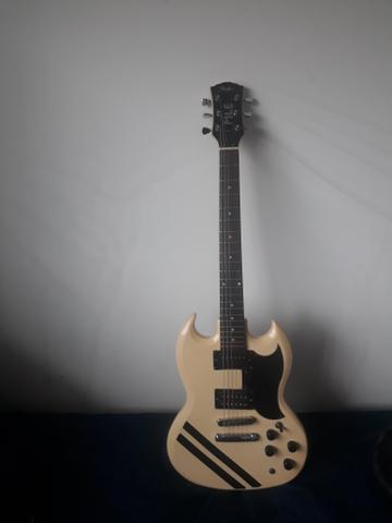 Guitarra Shelter modelo SG