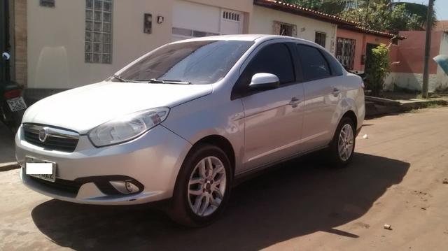 Fiat Grand siena 1.6 essence 1.6v flex 4p ? 2013/2013 - Foto 4