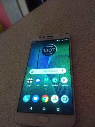 Troco G5s plus tela trincada mais fociona perfeito