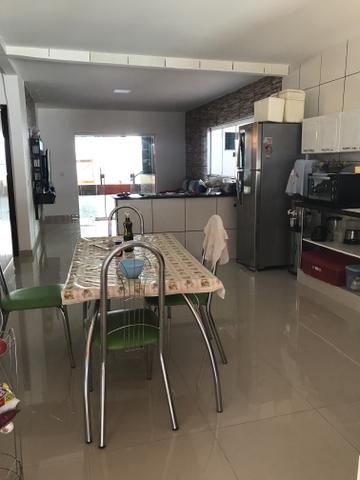 Linda casa de 3 qts toda moderna em excelente localização do Setor de Mansões de Sobr - Foto 3