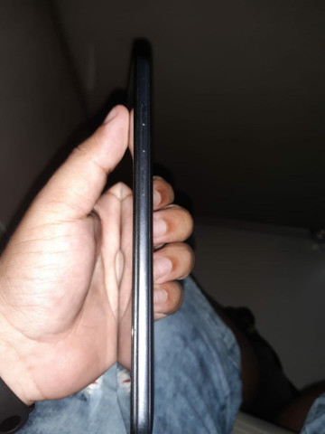 Pocophone F1 Xiaomi Em Superior - Foto 2