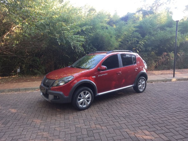 SANDERO STEPWAY 1.6 FLEX COMPLETO ANO 2014