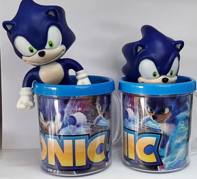 Boneco Sonic Azul Pequeno com Caneca Personalizada