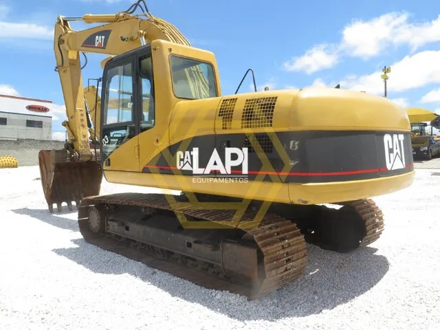Escavadeira Caterpillar 320C 2005 rodante novo