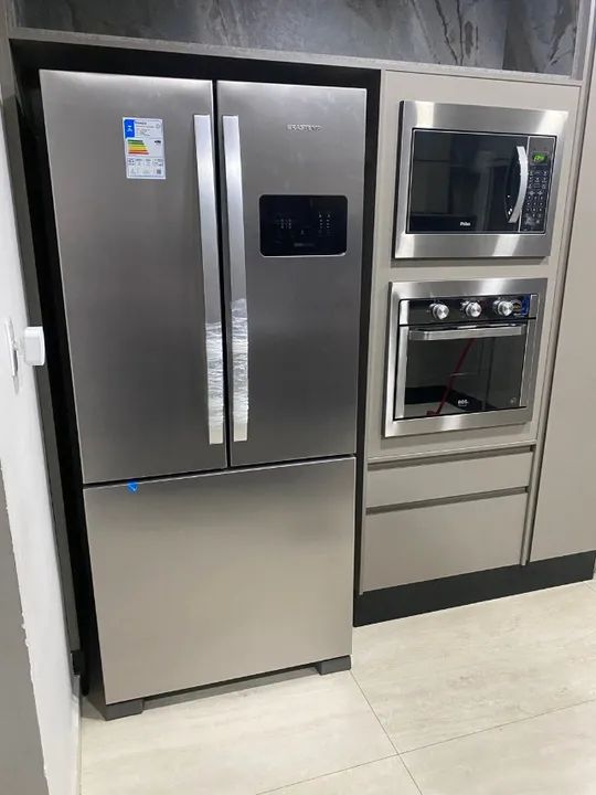 Geladeira Brastemp Frost Free 554 litros French Door Inox, Inverter Selo A+++  - Foto 2