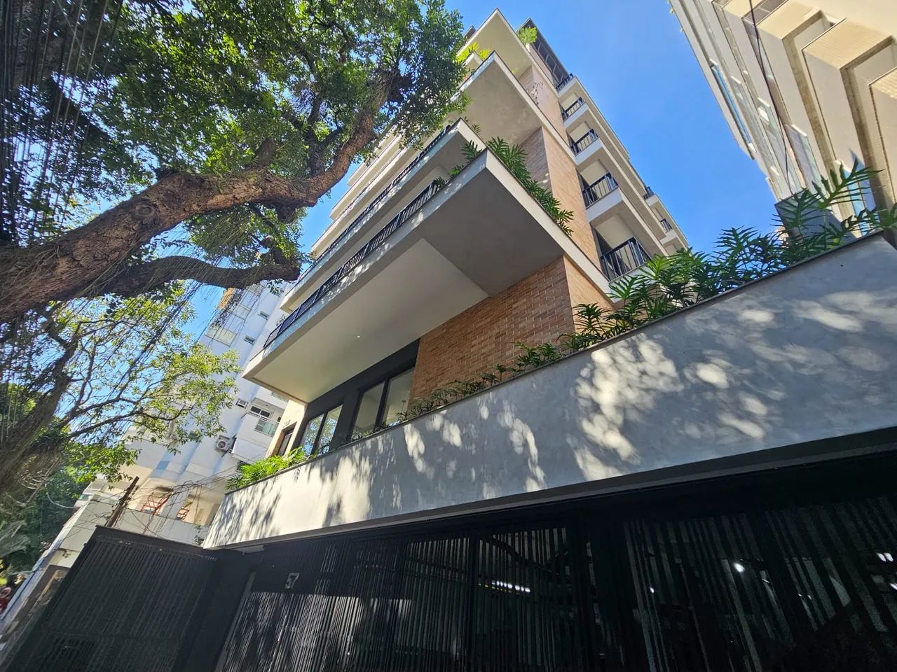Cobertura duplex em Botafogo com total de 165 m² de 2 quartos sendo 2 suiítes