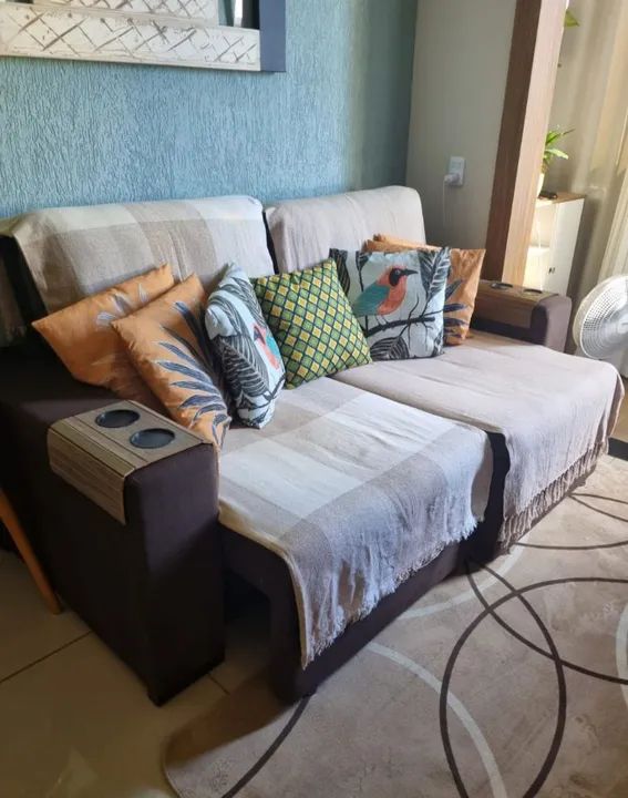 Sofá Retrátil de 3 Lugares Conforto e Estilo! Sofás e Poltronas